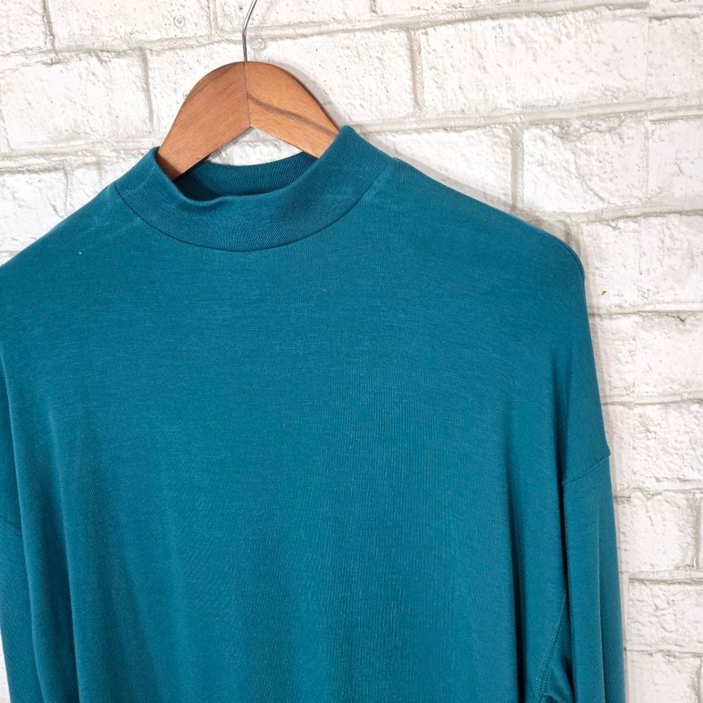 Fabletics‎ oversized top - Picture 6 of 15